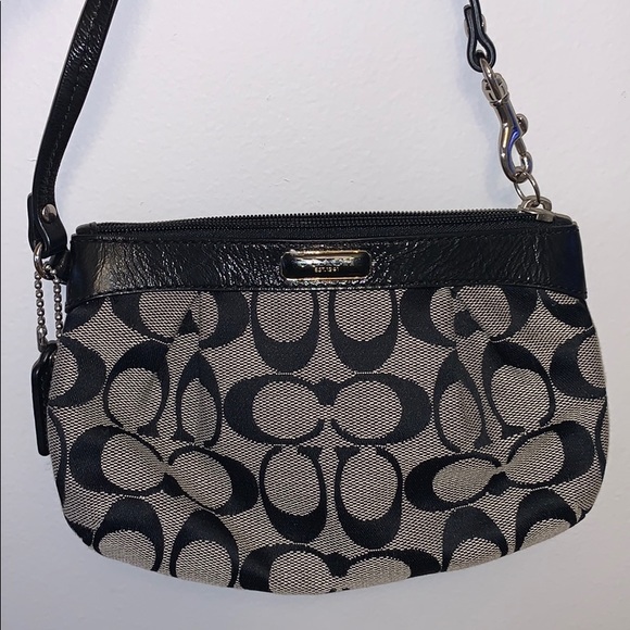 Large black Coach wristlet - Picture 4 of 4